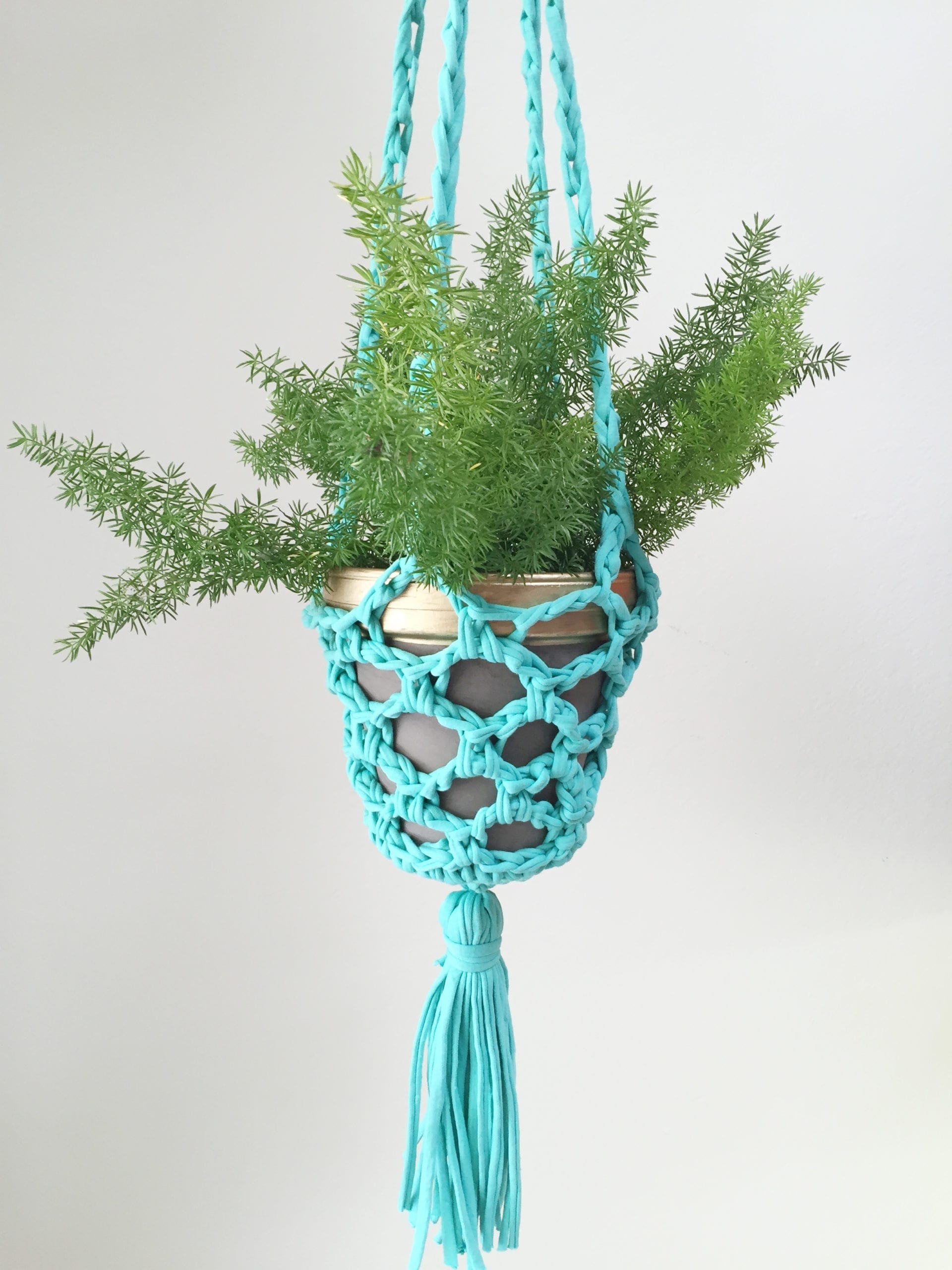Plant Happy: Crochet Planter Hanger - Vickie Howell