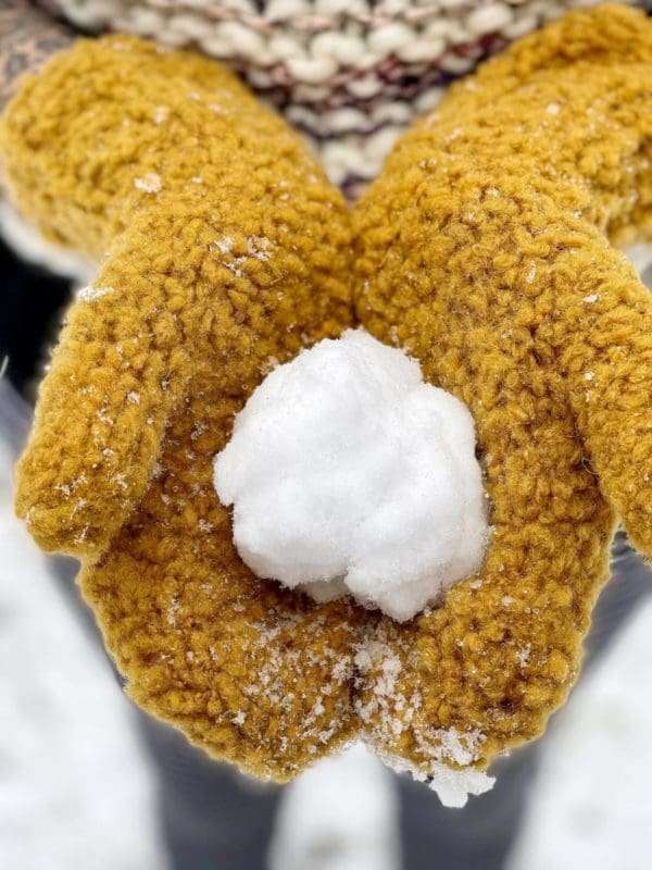 Boucle Mittens Pattern by Vickie Howell